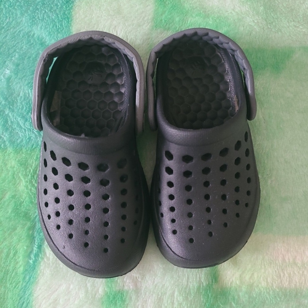 Joybees size 8-9 toddler- black